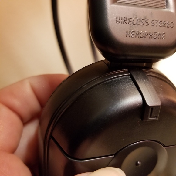 Like new wireless headphones - Picture 5 of 5